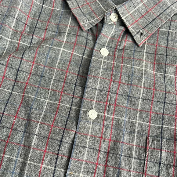 Merona Men’s Plain Button Up Size Large - Picture 6 of 7